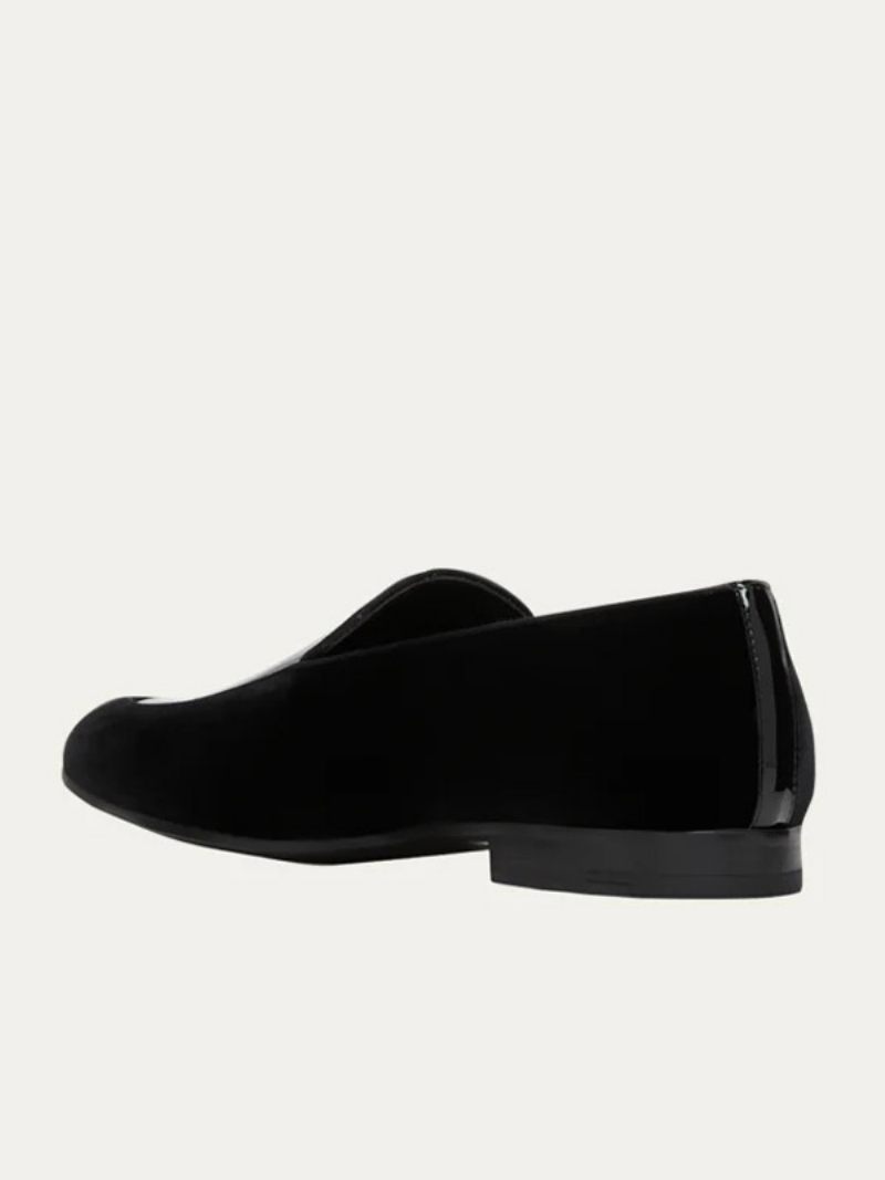 Miesten Loafer-kengät Pyöreäkärkinen Slip On Prom Party Wedding Groom -kengät - Musta