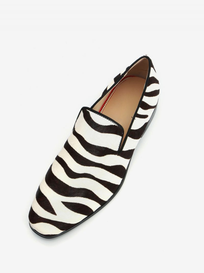 Miesten Loafer Prom Party Hääkengät Zebra Print Pyöreä Toe Slip On Rento