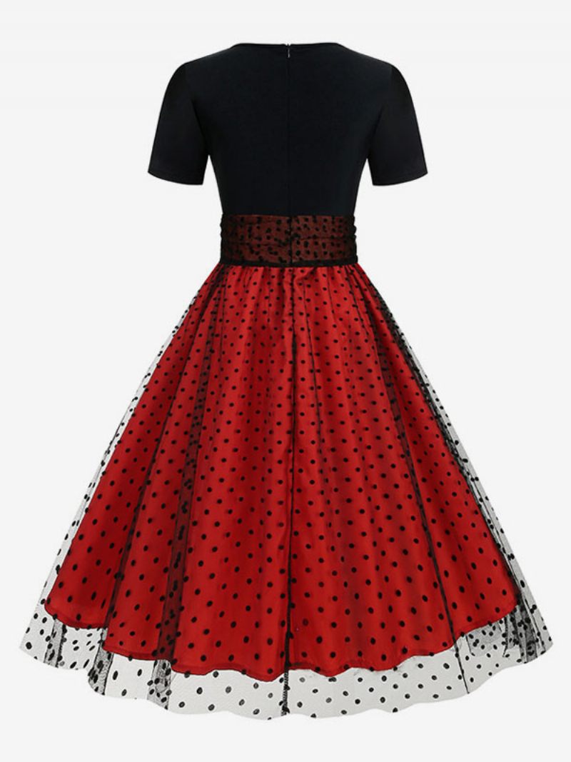 Naisten Retromekko 1950-luvun Audrey Hepburn -tyylinen Jalokivikauluksella Kerrostettu Lyhythihainen Keskikokoinen Pilkku Rockabilly-mekko - Punainen